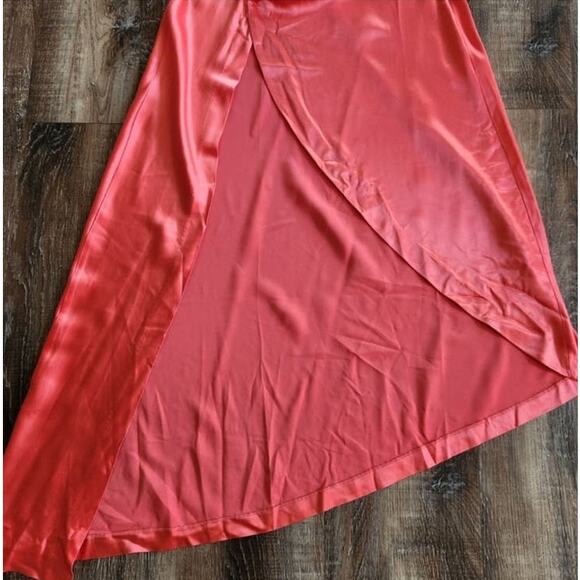 Retrofete Sabrina Dress in Coral Size XS Halter Open Back NWT Maxi Sleeveless - Picture 7 of 14